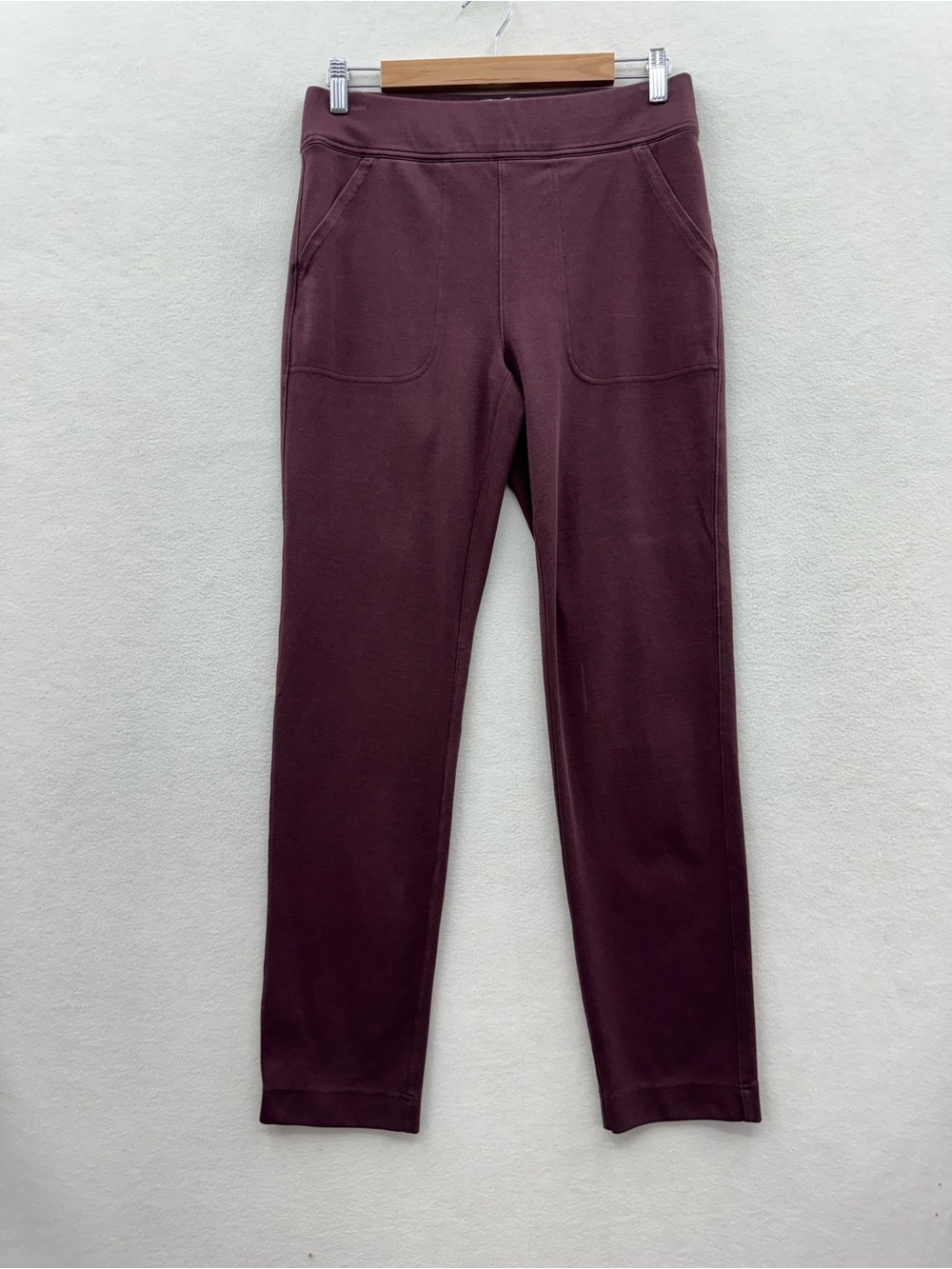 Duluth Trading Women’s Medium x 31 Full Length Leggings Purple